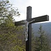 Kreuz am Ausschtspunkt an der Benediktushöhle