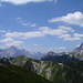 Blick nach Westen in Richtung Gaistal; herrliches Wetter!