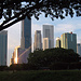 Vor dem Nachtessen gönnen wir uns noch einen ersten Blick auf die Skyline von Singapur.