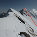 Blick zurück vom Schattigi Schibe W-Gipfel zum Hauptgipfel und zur Männliflue mit der Abfahrtsroute durch die WSW-Flanke