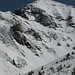 Die mächtige W-Flanke der Schattigi Schibe vom Chirgeli aus: gut sichtbar das Zentralcouloir mit dem Eisabbruch und rechts davon das S Parallelcouloir mit dem Flaschenhals