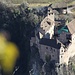 Tiefblick zur Burg Runkelstein