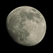 La luna il 05.04.2020. Più rotonda la luna, meno visibili sono i crateri / Je runder der Mond wird, um so schlechter sieht man die Krater.