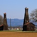 Historische Salzfördertürme bei der Saline Riburg.