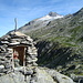 man merkt die Nähe zu Südtirol....die Bildstöcke werden mehr; hinten die Kleinspitze, mit 3170m gar nicht so klein