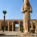 Die Ramses II Statue im Karnak Tempel von Luxor