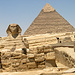 Die Sphinx mit der Chephren Pyramide.