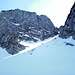 Anstieg im steilen Schneehang
