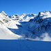 Morgendlicher Blick ins Val d'Agnel auf der andern Pass-Seite. Von hier sieht es irgendwie fast schon arktisch/norwegisch aus. Allerdings täuscht das Foto - der Schnee reicht nicht mehr bis zum Pass...