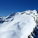 der benachbarte, beliebte Skiberg Piz Lagrev mit seinem steilen Schlusshang - hier kann man gemütlich den Tourengehern beim Aufstieg zuschaun ;)