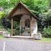 Eine Marien-Altar am Wegrand.