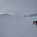Beste Bedingungen auf dem Weg zum Schneeberg (links im Bild)