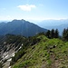 Blick zum Grat zürück Richtung Kramer. Die Morgensonne grüßt! 