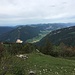 Sicht von der Hasenmatt: Der helle Fleck ist der Steinbruch Gänsbrunnen.