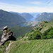 salendo verso il Monte Grona : panorama sul Lago di Piano e il Lago di Lugano