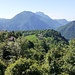 Panorama dall'alto verso il basso sul magnifico Alpe Cova 1300 mt.