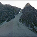 Der Piz Lischana von der Hütte aus gesehen: gut zu sehen der Bergwanderweg der in gut 1h auf die Fuorcla da Rims führt.