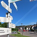 Am Busbahnhof der normale Ausgangspunkt zur Linachtalsperre über den Kandelblick. Vor fast 50 Jahren fuhr ich von hier noch mit der Eisenbahn nach Furtwangen zur Schule. Heute ist die aufgelassene Bahntrasse ein beliebter Fahrradweg durch das Bregtal.