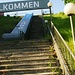 Velkommen - Willkommen in Deutschland mit der still gelegten Rolltreppe