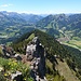 Aussicht Richtung Oberjoch und Oberstdorfer Berge im Hintergrund.