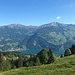 Rückblick auf Walensee und Filzbach (direkt unterhalb des Mattstoggs zwischen den Bäumen)