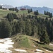 letzter Rückblick zum Berghotel - mit den Chrüzbergen im Hintergrund (links)