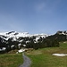Start nach ausgiebigem Frühstück im Berghotel - an schönster Lage und mit tollem Ausblick