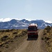 Unser Auto auf der Schotterpiste zum Perito Moreno Nationalpark