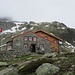 Ecco il rifugio e Giorgio che ci attende