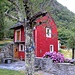 Das ist ein rotes Haus.