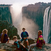 Am Victoria Falls Corner Viewpoint in Zambia. Tobi ist total begeistert. Der Wasserstand und die Wassermenge waren relativ niedrig.