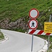 Fest installierte Strassensperre, wird aber von allen ignoriert ;-)