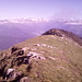 Auf dem Zinseler, im Hintergrund Stubaier Alpen