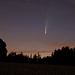 Nachtrag: Komet C/2020 F3 (NEOWISE), fotografiert am 13.7.2020 um 3:45 Uhr bei einer nächtlichen Besteigung der Schauenburgfluh. Foto in der Nähe von der Ruine Neu Schauenburg.
