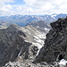 Blick hinab zur anderen Aufstiegsroute, über die dann doch zwei Wanderer heraufkamen