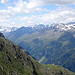 links Weißseespitze, knapp rechts der Mitte der Glockturm, auf dem wir gestern waren