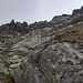 Rückblick auf die Abstiegsroute unterhalb des Valschavielkopf (meist links im Schutt)