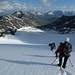 die Schneeauflage auf dem Gletscher wird schwerer