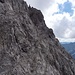 Rückblick zum Band und zur kaminartigen Rinne oben.