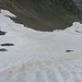 Abstieg (Abfahrt) südlich dem Leidhorn über noch ausgeprägte Schneefelder Richtung Seeböden 