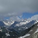 Nur kurz lichten sich die Wolken und es gibt etwas vom Mont-Blanc-Gebiet zu sehen