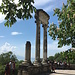 die bekannten korinthischen Säulen auf der Esplanade des Marronniers