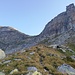 Verso il passo di Boccareccio, sulla destra l'imponente Torre Vitali