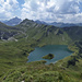 Der Schrecksee vom Kugelhorn aus fotografiert. Bei angenehmen (geschätzten) 16°C Wassertemperatur diente dieser als Erfrischung. Das Wasser kann man auch gut trinken, sodass ich hier mein Camelbak aufgefüllt habe!