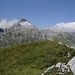 en direction du Col de Fenestral, le sommet herbeux depuis l'endroit du cairn