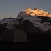 Unser Zelt und im Hintergrund die Dufourspitze