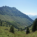 Blick zurück, hier am Ende des kurzen Anstiegs nach Trüebsiten.