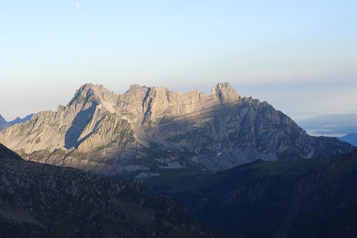 Der Mürtschenstock wird beleuchtet - Fotos [hikr.org]