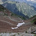 Il vallone sassoso che scende verso l'Alpe Laghetto Gianniuna dalla Bocchetta di Costa Fiorita.