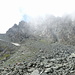 Colle delle Traversette e la parete rocciosa con il Buco di Viso (lato italiano).